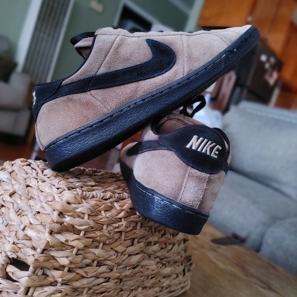 Nike Air Classic SB Taupe/Black Size 13 310704-201